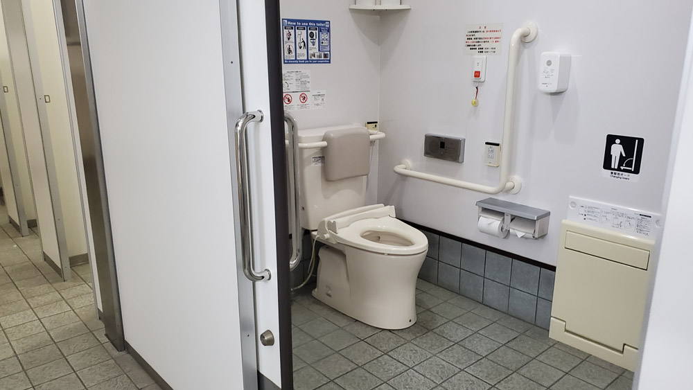 道の駅摩周温泉トイレ　弟子屈町