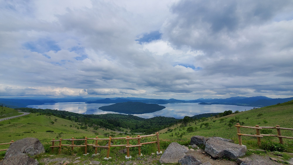 屈斜路湖　美幌峠